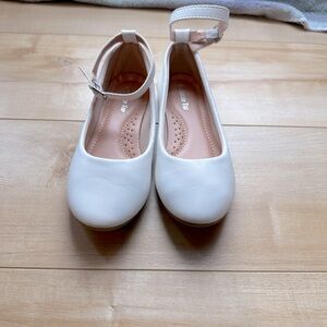 Girl’s dresss shoes